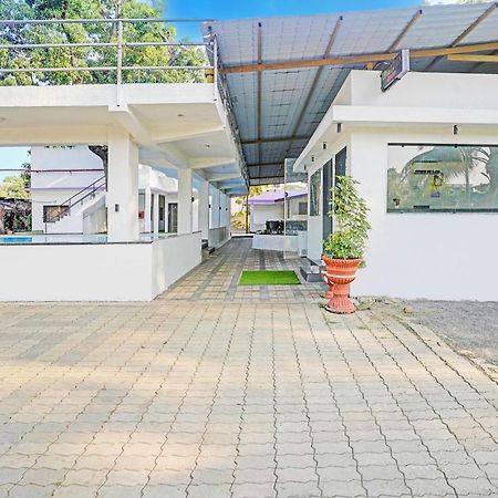 Hotel O Summer House Daman Buitenkant foto