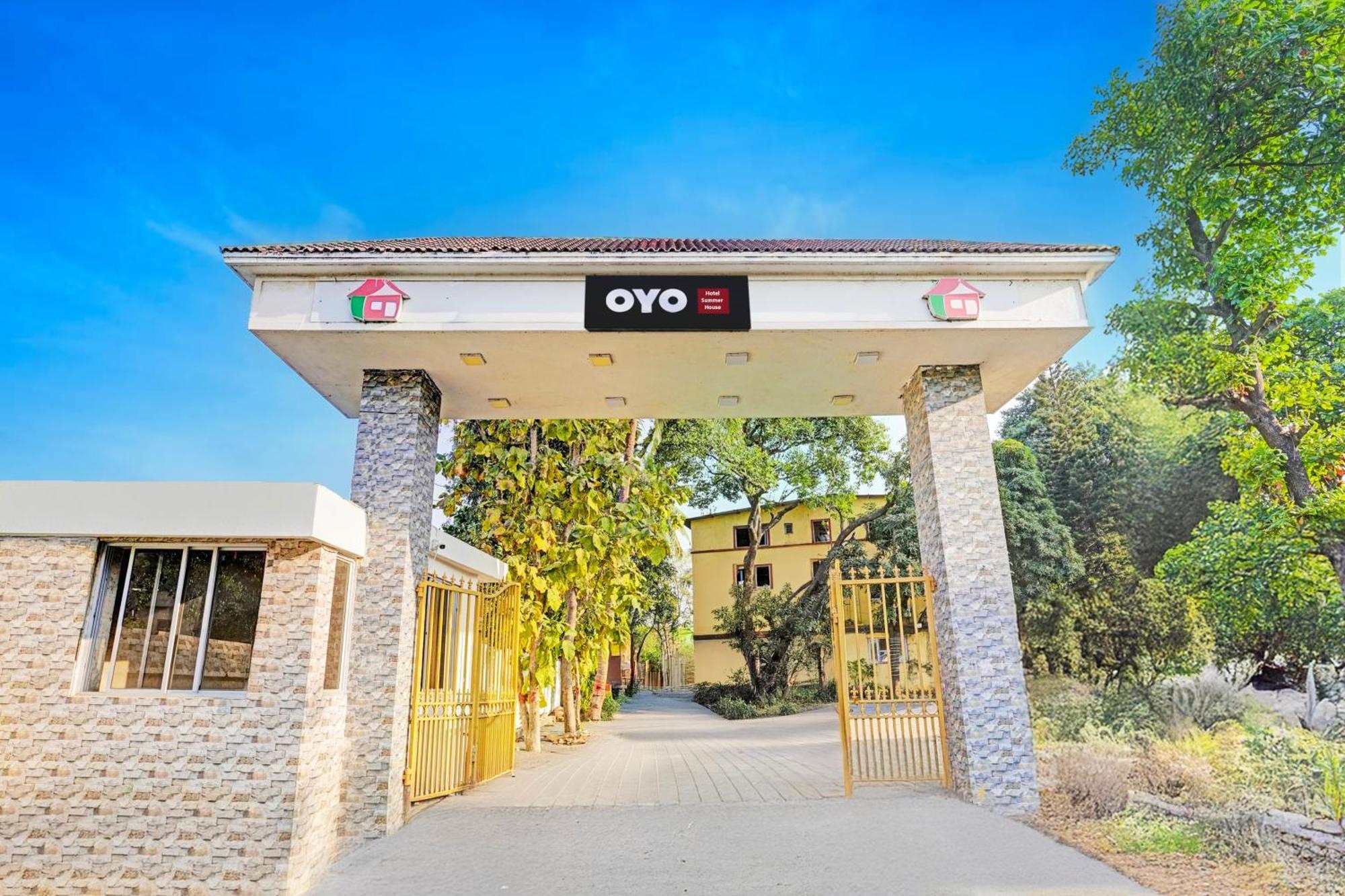 Hotel O Summer House Daman Buitenkant foto